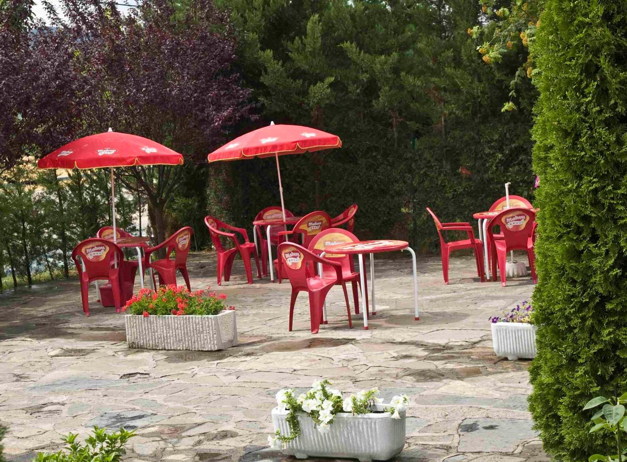 Camping Valle De Tena Sabiñánigo Exterior foto