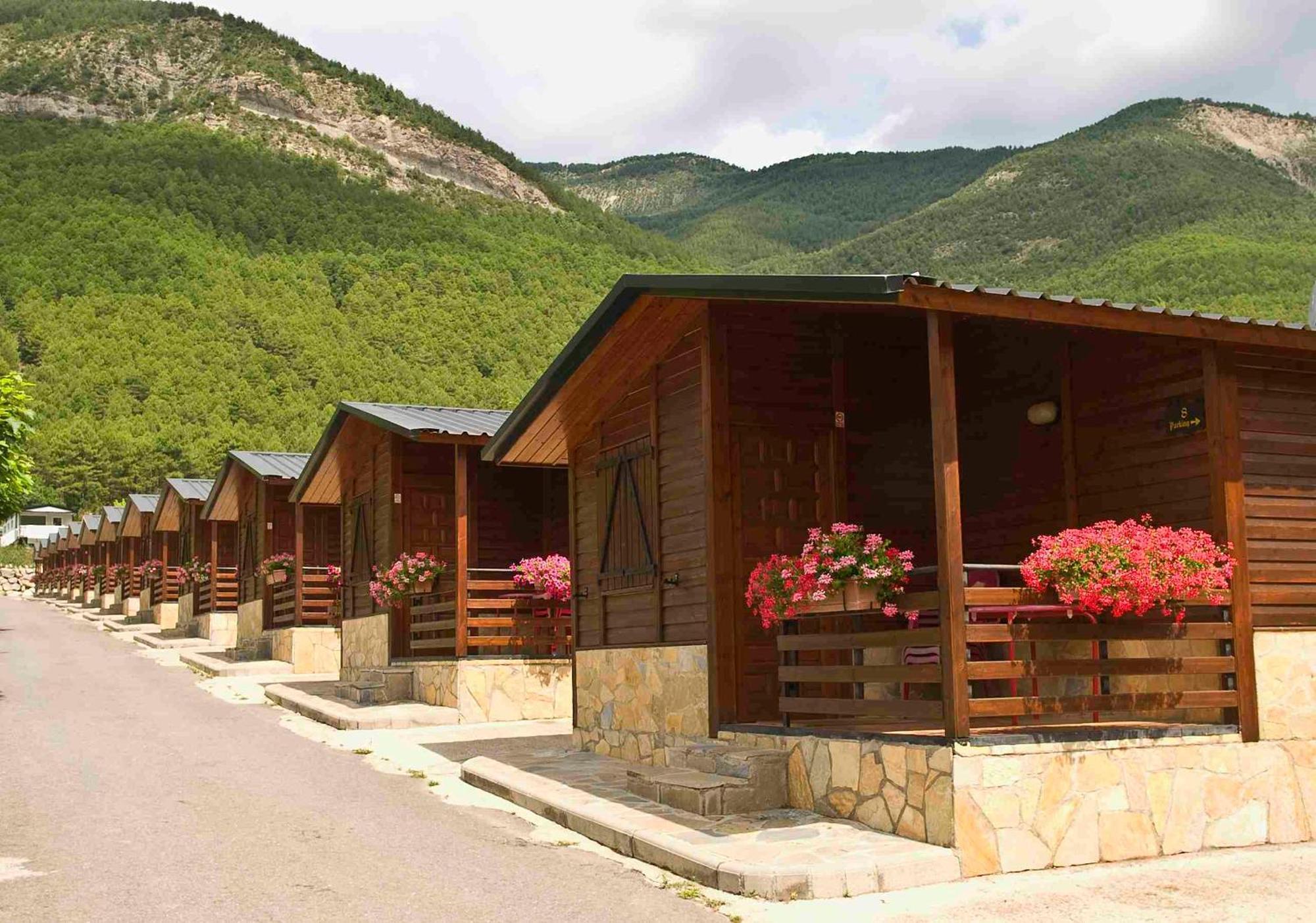 Camping Valle De Tena Sabiñánigo Exterior foto