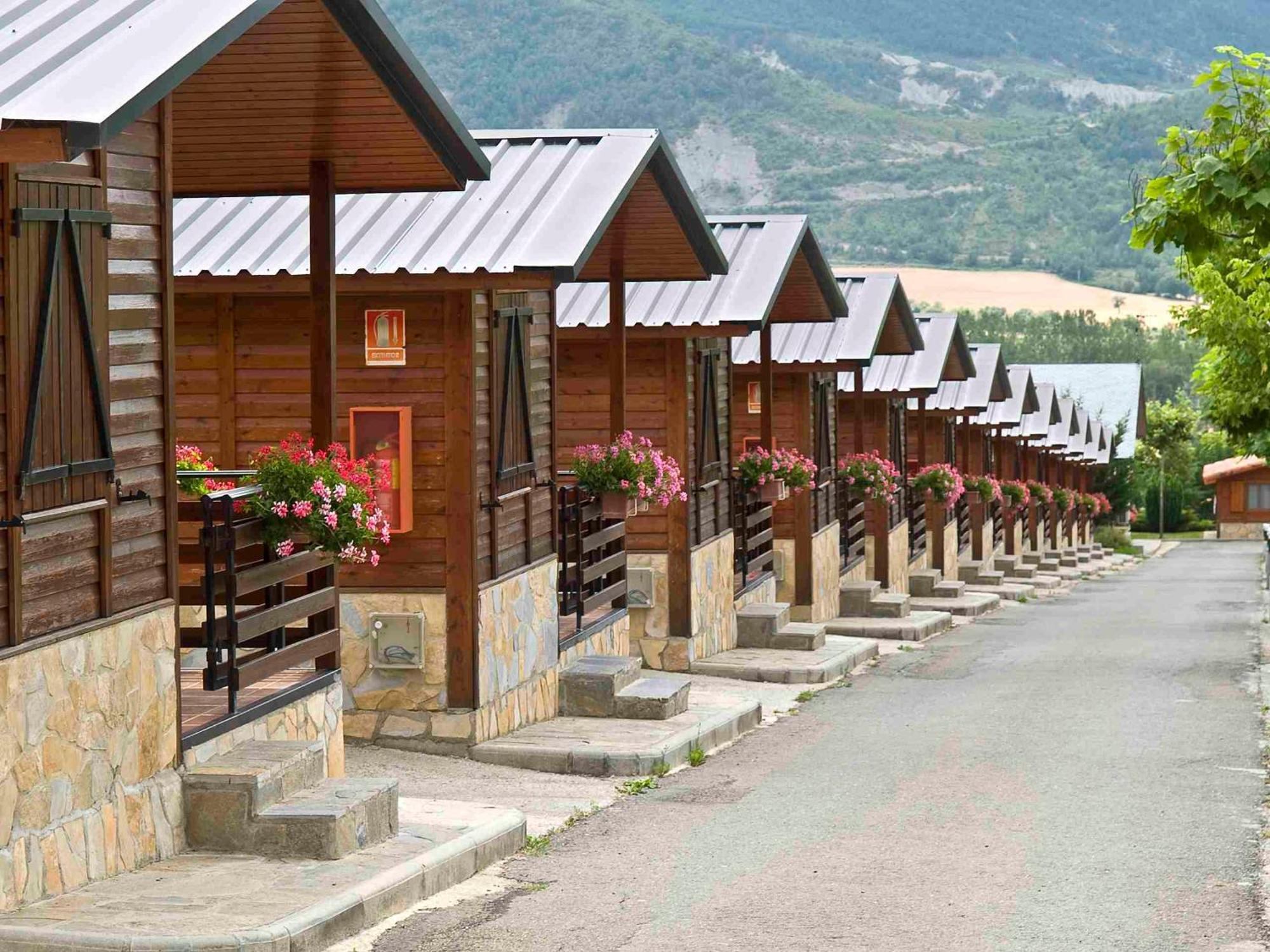Camping Valle De Tena Sabiñánigo Exterior foto
